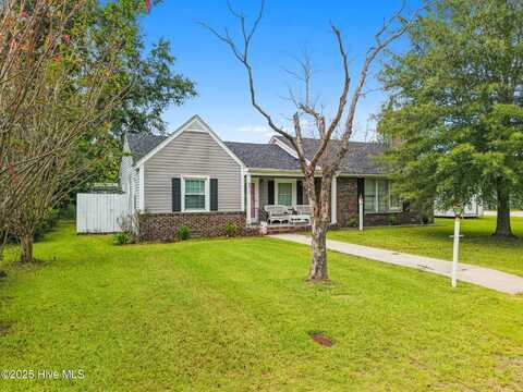 103 Woodrow Street, Tabor City, NC 28463