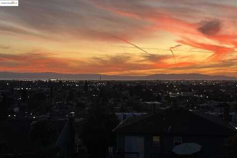 9889 Burr St, Oakland, CA 94605