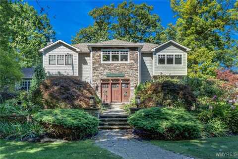 941 Lake Rd. / Woodcliff, Porter, NY 14174