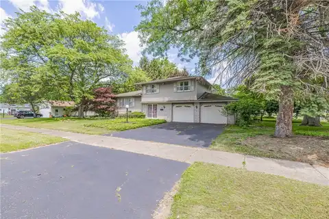 7 Rick Edge Circle, Irondequoit, NY 14609