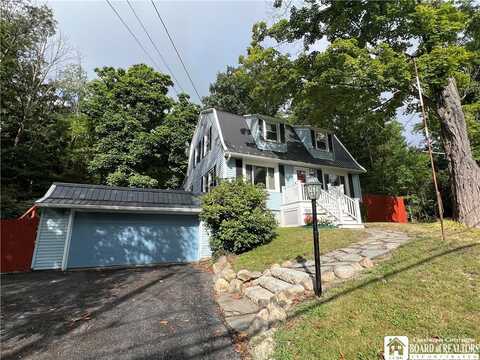 2887 Route 394, Harriman, NY 14710