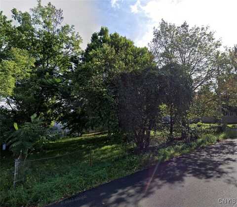 Galster Avenue, Sloan, NY 13206