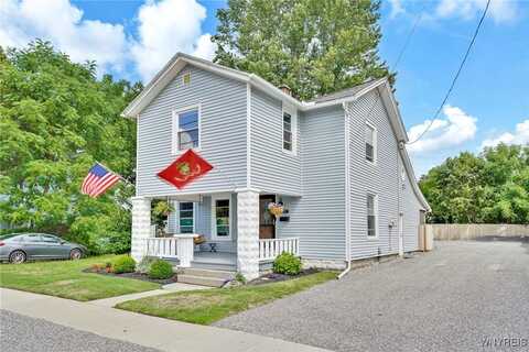 17 Cedar Street, Newstead, NY 14001