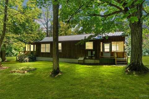 8642 Broadway Road, Wolcott, NY 14590