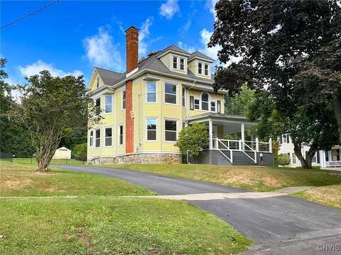 14 Hillside Avenue, New Hartford, NY 13413
