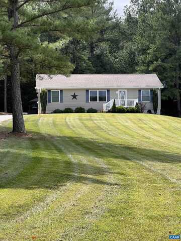 102 FAWN CT, AMHERST, VA 24521