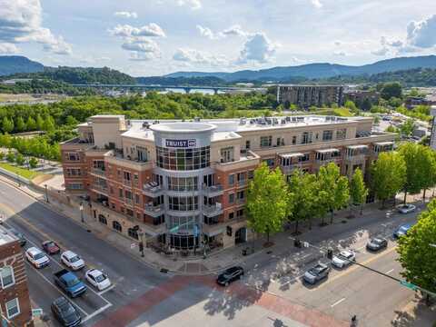 4 Cherokee Boulevard, Chattanooga, TN 37405