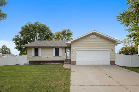 2462 E 13th Avenue, Columbus, NE 68601