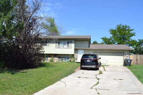 4112 INDEPENDENCE DR, Cheyenne, WY 82001