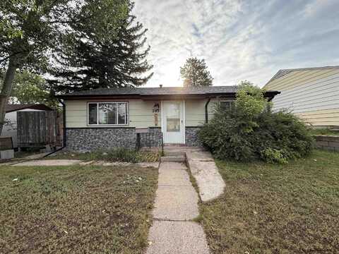 205 MCCOMB AVE, Cheyenne, WY 82001