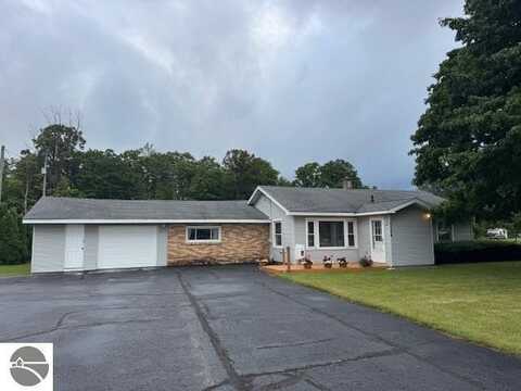 5556 US-131, S, GRAWN, MI 49637