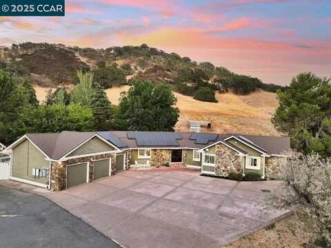 4161 Leon Drive, Clayton, CA 94517
