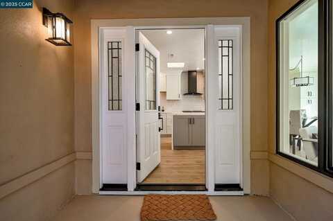 1433 Oakmont Dr, Walnut Creek, CA 94595