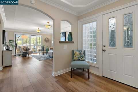 2133 Golden Rain Rd, Walnut Creek, CA 94595