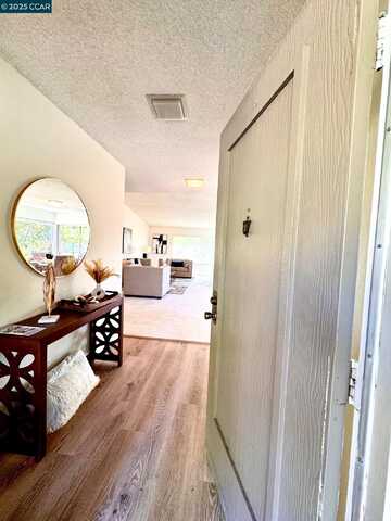 625 Terra California Dr, Walnut Creek, CA 94595