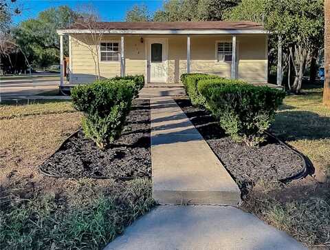 308 S Alta Vista Street, Beeville, TX 78102