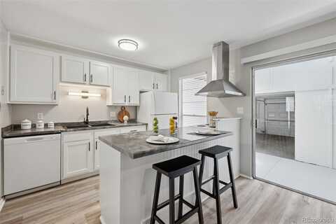 155 Paris Circle, Aurora, CO 80011