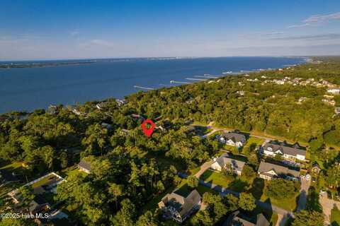 207 Coventry Road, Morehead City, NC 28557