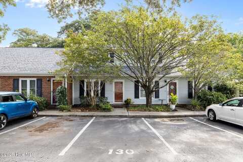 3200 Crystal Oaks Lane, Morehead City, NC 28557