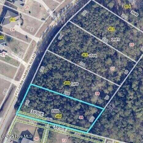 406 Pelican Harbor Road, Beaufort, NC 28516