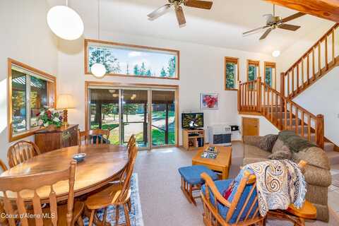 52 White Fir Ln, Nordman, ID 83848