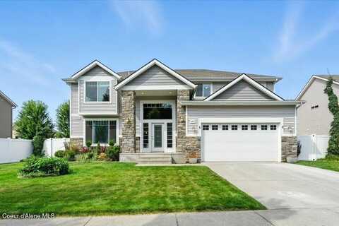 8483 Salmonberry Lp, Hayden, ID 83835