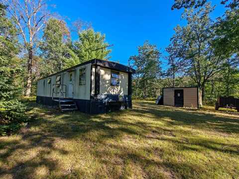 2541 Beatrice, Harrison, MI 48625