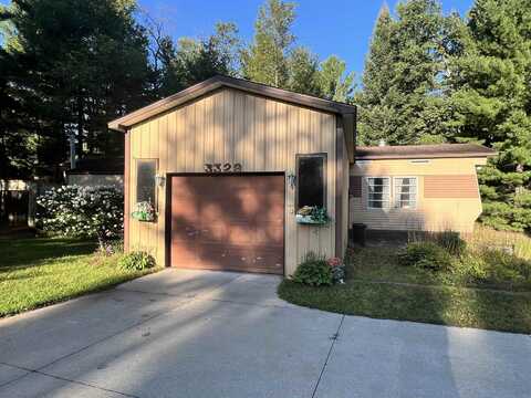 3329 Oak Leaf, Harrison, MI 48625