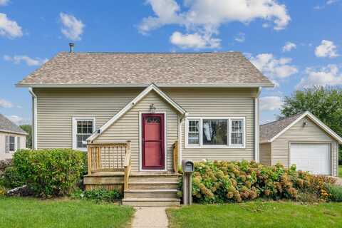 1415 K Avenue, Nevada, IA 50201