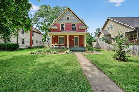 907 Clark Avenue, Ames, IA 50010