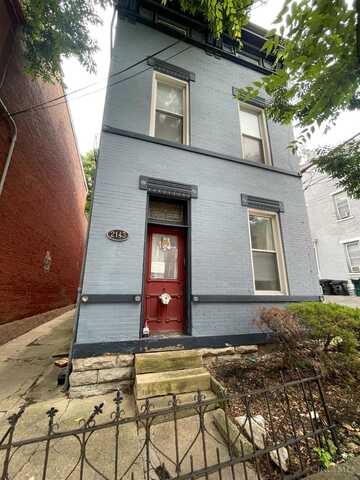2143 Clifton Avenue, Cincinnati, OH 45219