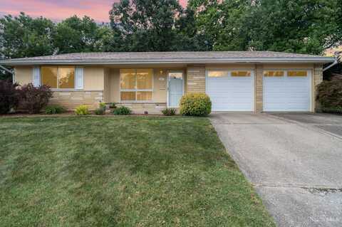 11837 Mangrove Lane, Springdale, OH 45246