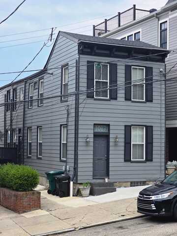 1017 St Gregory Street, Cincinnati, OH 45202
