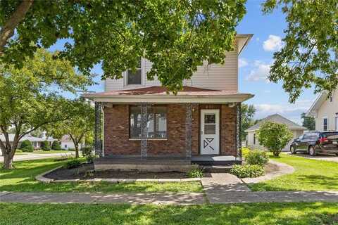 401 7th Avenue, Clarence, IA 52216