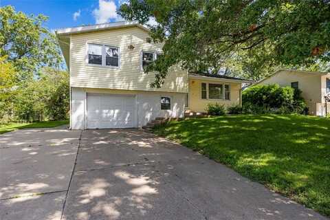 108 Parkview Court, Tipton, IA 52772