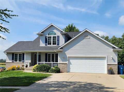 110 Skyview Avenue, Fairfax, IA 52228