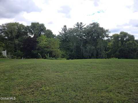 26 Fairway Court, Albany, NY 12208