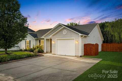 299 W Swift Creek Road, Fletcher, NC 28732