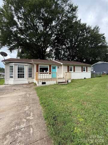 2560 Oakwood Avenue, Concord, NC 28027