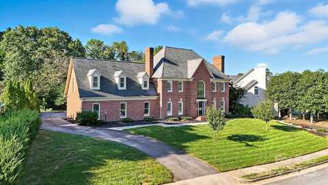 475 44th Drive NW, Hickory, NC 28601