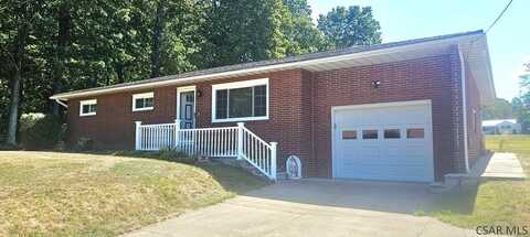 199 Mackall Street, Mineral Point, PA 15942