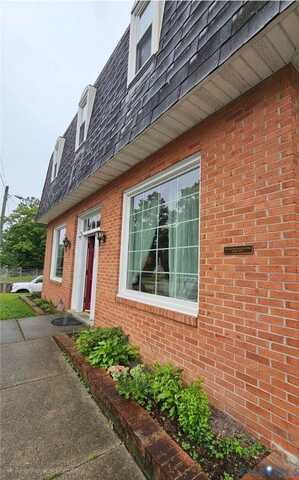 303 Temple Avenue, Colonial Heights, VA 23834