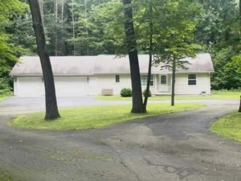 E1218 N LAKE ROAD, Iola, WI 54945