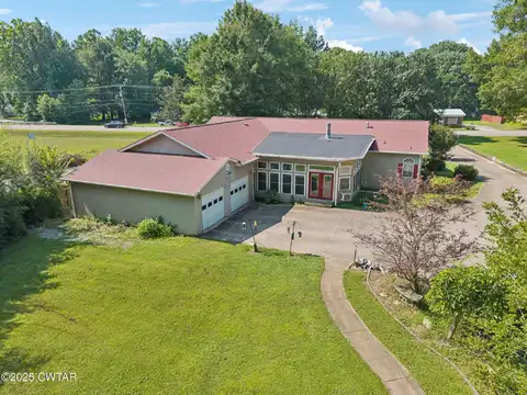 1108 Lone Oak Road, Paris, TN 38242