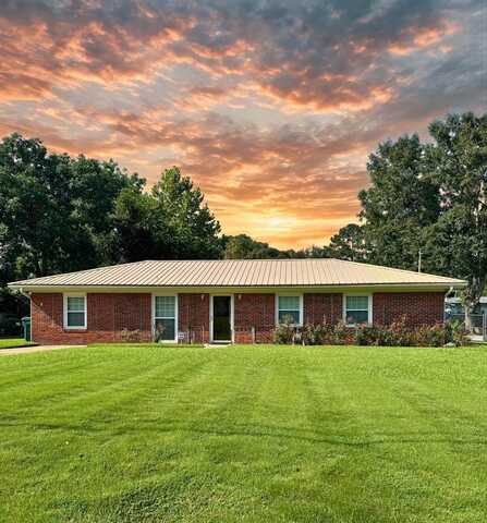 203 Kent Dr, Eufaula, AL 36027