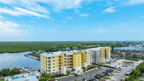 7 Riverwalk Drive, New Smyrna Beach, FL 32169