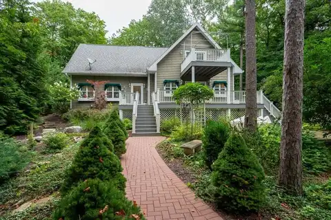 5902 Bluff Ledge Rd, Sturgeon Bay, WI 54235