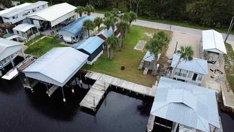 464 256th St, Suwannee, FL 32692