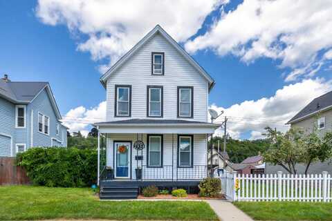 2934 Washington, Dubuque, IA 52001