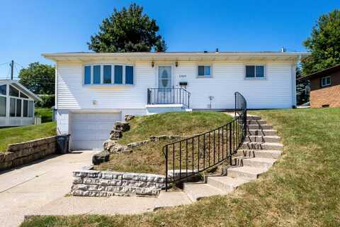 2887 Timberline, Dubuque, IA 52001